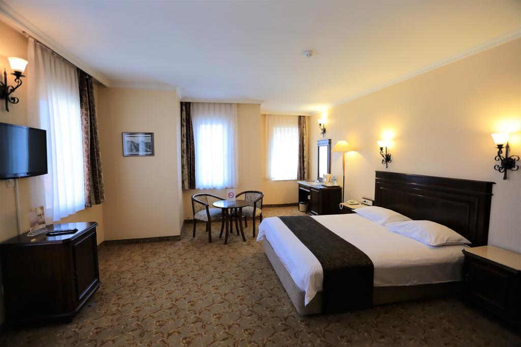 Montania Town Hotel Mudanya Bursa Exterior photo